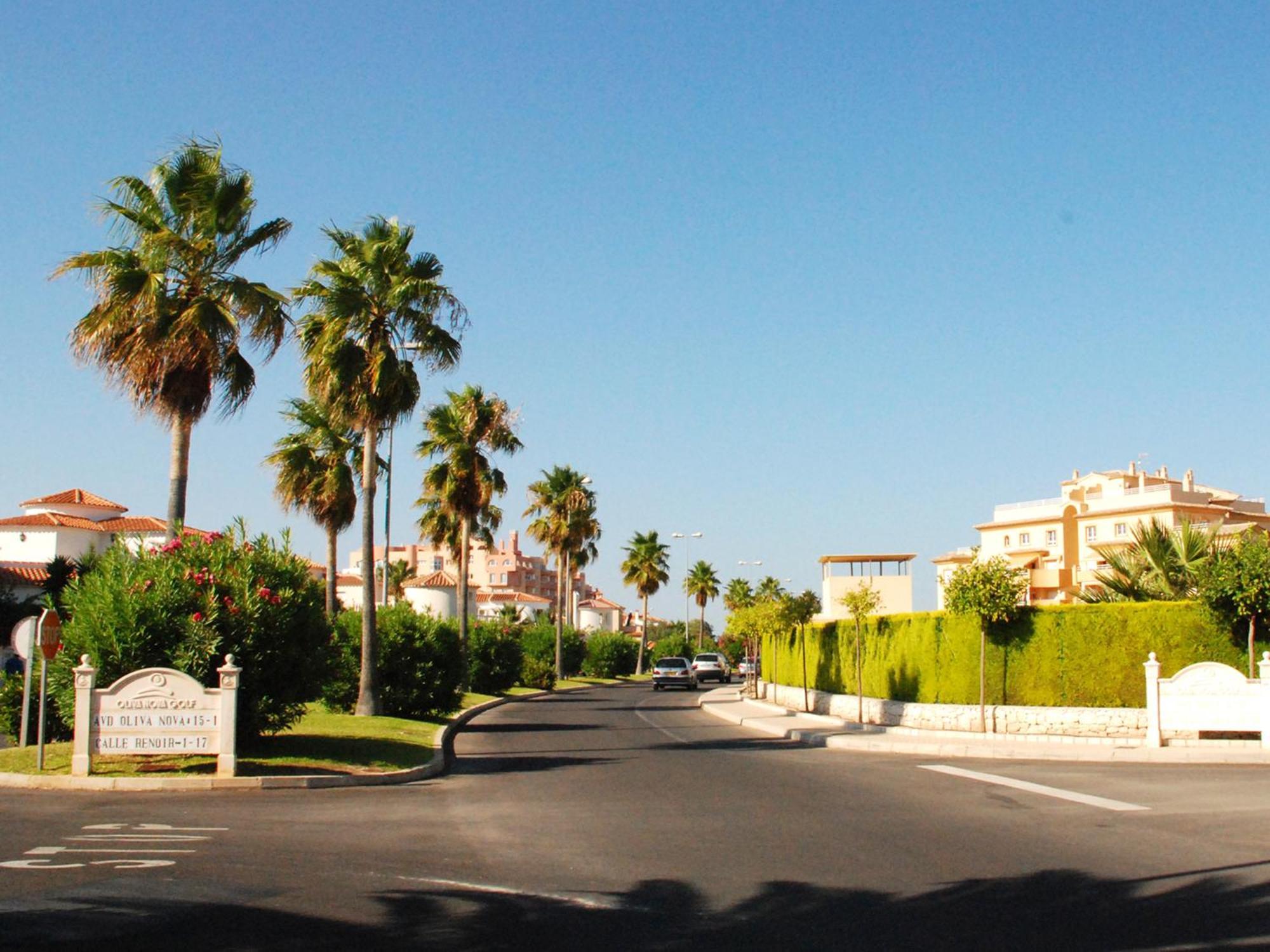 Villa Gaudi Oliva Eksteriør billede