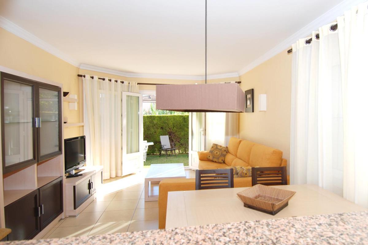 Villa Gaudi Oliva Eksteriør billede